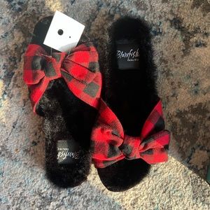 Plush slippers buffalo plaid